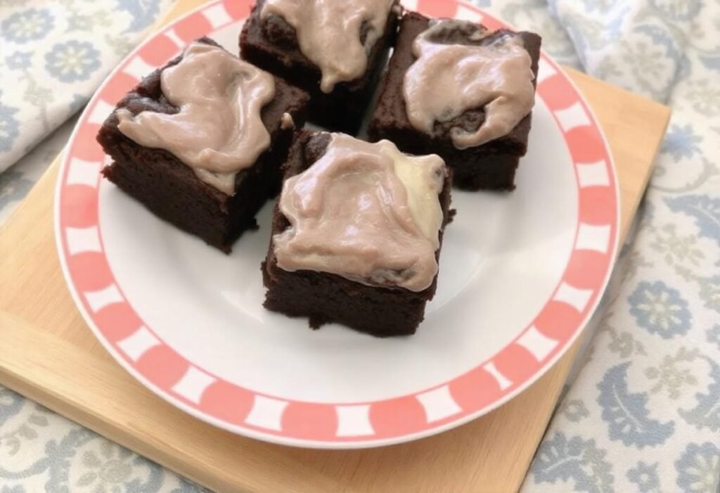 Scrumptious Frosted Fudgy Brownies
